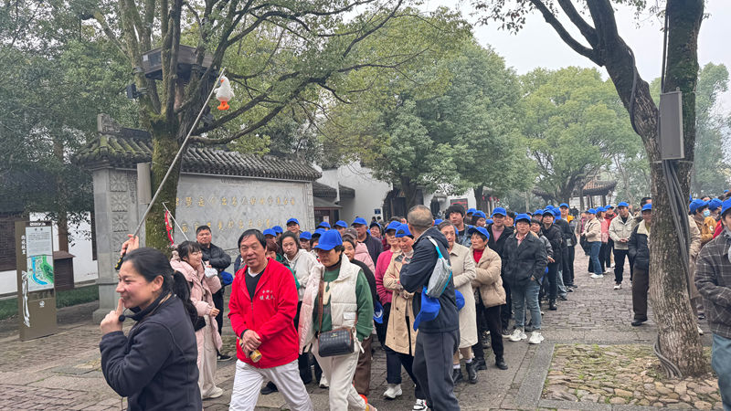 浦江農批市場組織商戶開展&ldquo;春風相伴 安全同行&rdquo;踏春活動