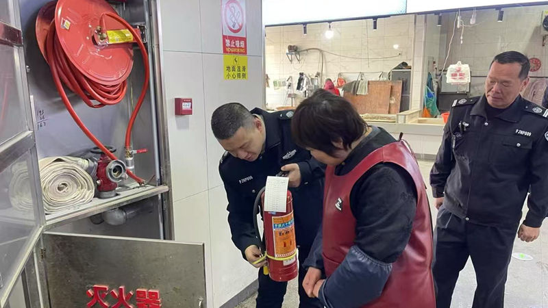 浦江農批市場開展&ldquo;問與答、學與用&rdquo;消防安全主題活動